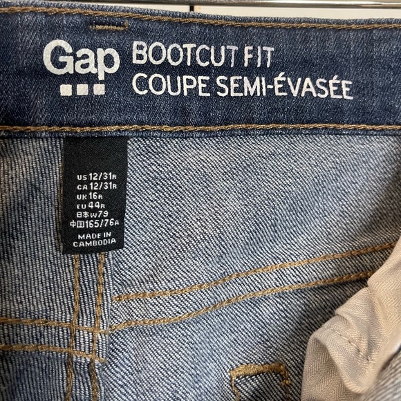 Gap Bootcut Fit Size 12/31R - Picture 4 of 5